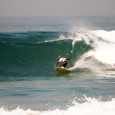 Surfivor Surf Camp Hotel Esmoriz Exterior photo